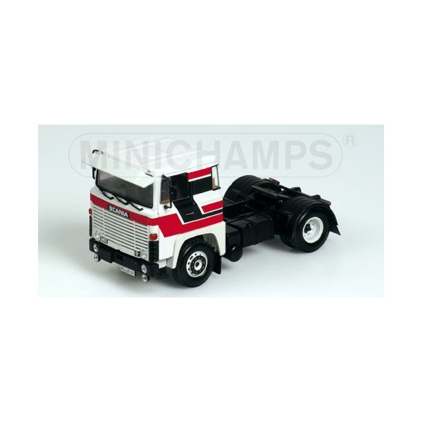 SCANIA LB141S Dragbil med kapelltrailer