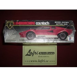 LAMBORGHINI Countach