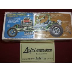 CHEVROLET 1975 Vega Station Wagon Funny Car