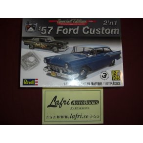 FORD 1957 Custom 500 Sedan