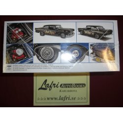 FORD 1957 Custom 500 Sedan