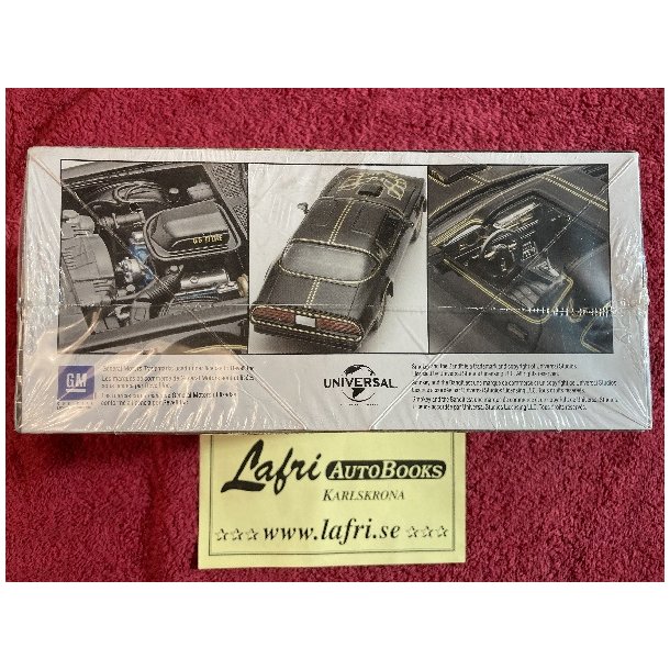 PONTIAC 1977 Firebird Trans Am 'Smokey And The Bandit'