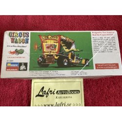 Circus Wagon Show Rod