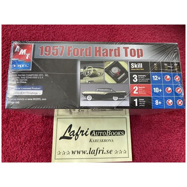 FORD 1957 Fairlane 500 HT