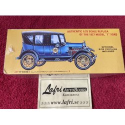 FORD 1927 Model T Pheaton