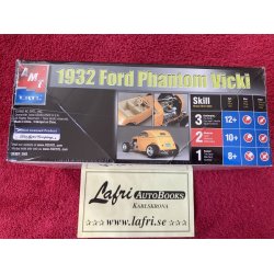FORD 1932 Phantom Vicki Street Rod