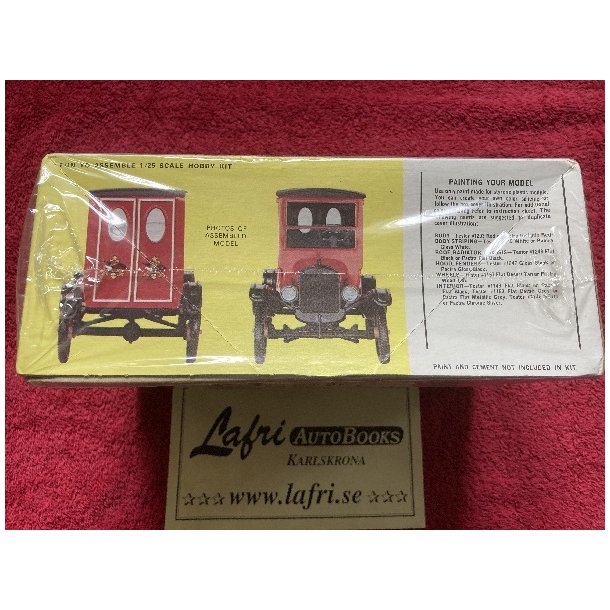 FORD 1923 Model T Delivery Van 'Budweiser'