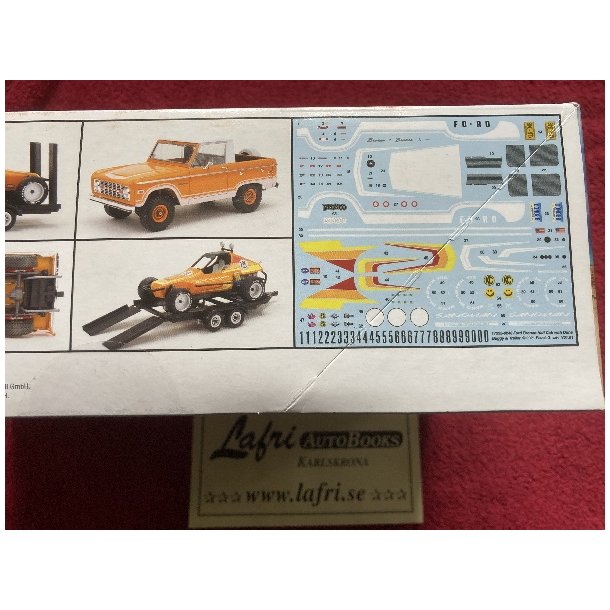 FORD 1966 Bronco Half Cab