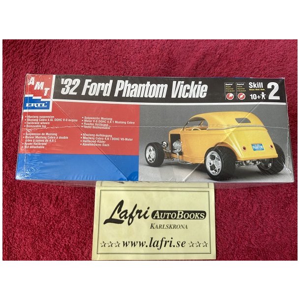 FORD 1932 Phantom Vicki Street Rod