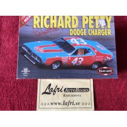 DODGE 1974 Charger Nascar 'Richard Petty'