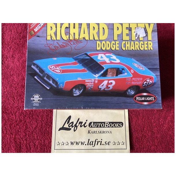 DODGE 1974 Charger Nascar 'Richard Petty'